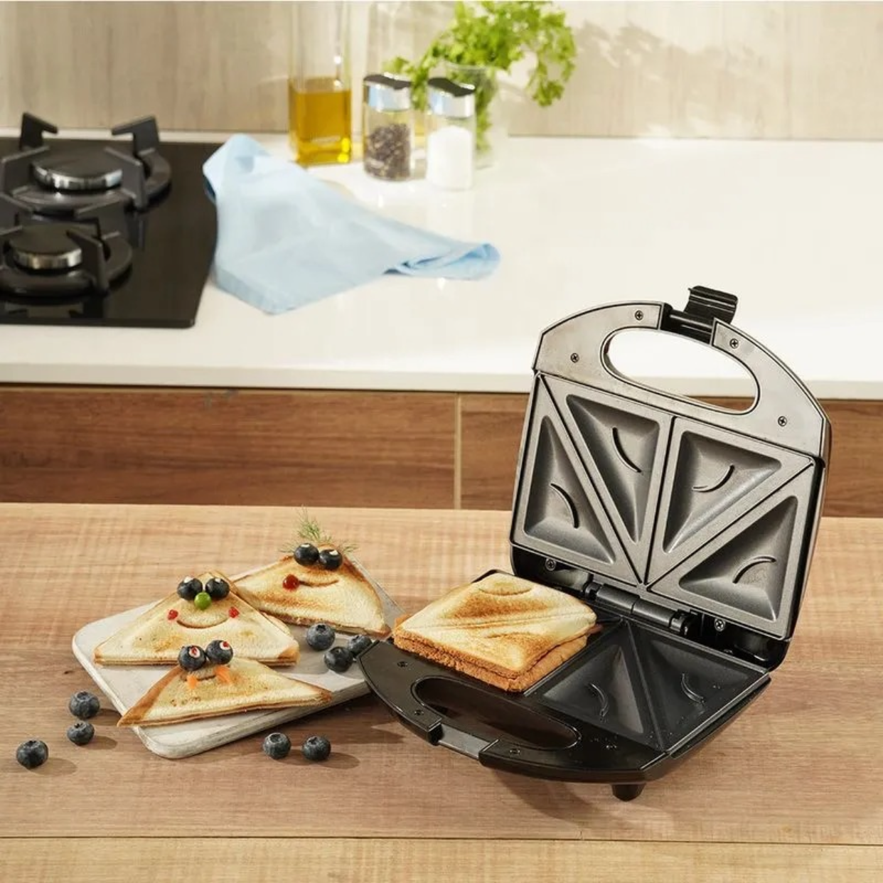 Sanduchera UNIVERSAL Triangulera negra